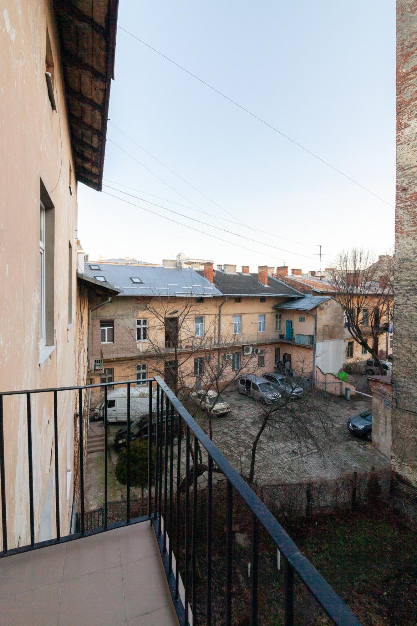 Leogrand Apartments On Franka 35 Lviv Exterior photo
